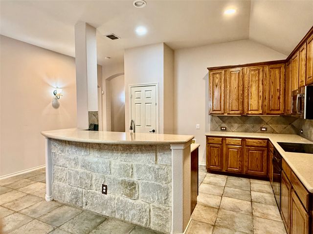 1737 Flowers Drive, Carrollton, TX 75007