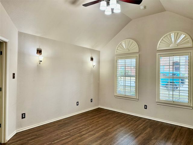 1737 Flowers Drive, Carrollton, TX 75007