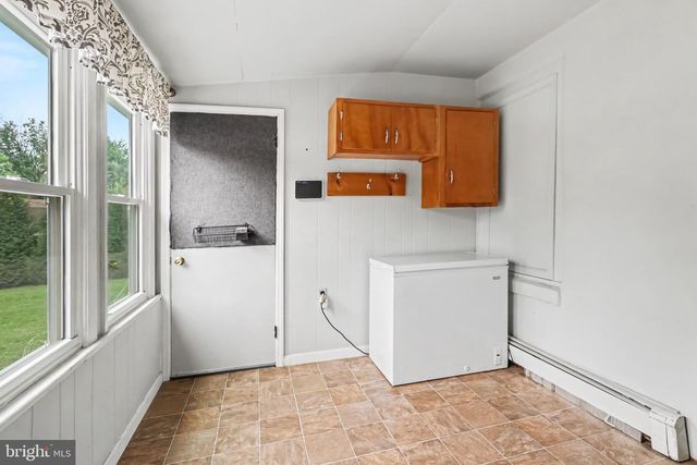 400 W DAUPHIN, Enola, PA 17025