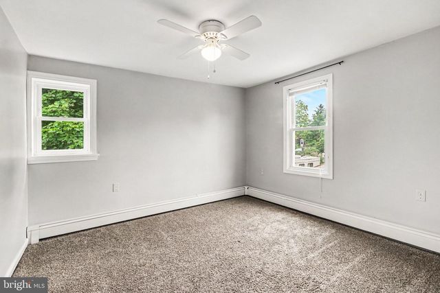 400 W DAUPHIN, Enola, PA 17025