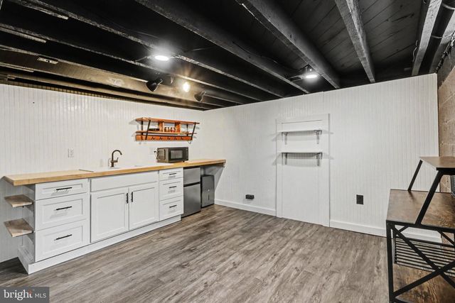 400 W DAUPHIN, Enola, PA 17025