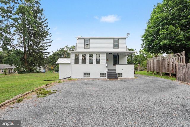 400 W DAUPHIN, Enola, PA 17025