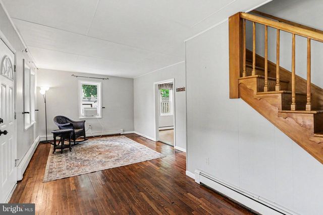 400 W DAUPHIN, Enola, PA 17025