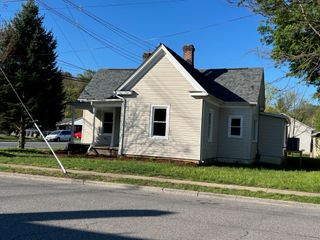 702 Front AVE, Salem, VA 24153