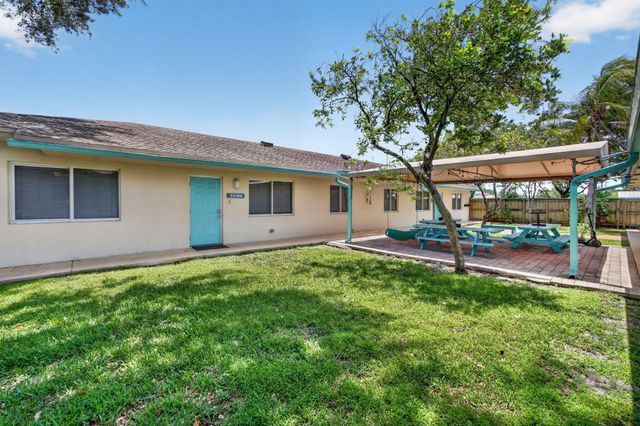 305 SW 16th Street, Fort Lauderdale, FL 33315