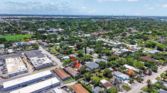305 SW 16th Street, Fort Lauderdale, FL 33315