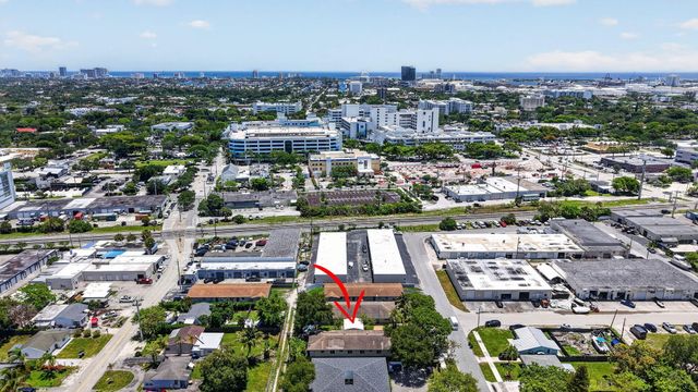 305 SW 16th Street, Fort Lauderdale, FL 33315