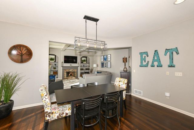 955 Dana LANE, Waukesha, WI 53189