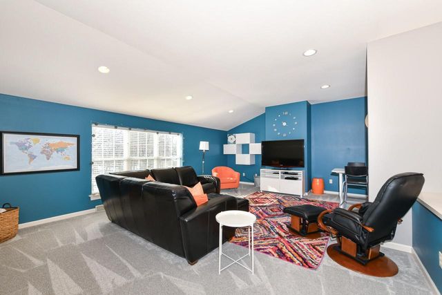 955 Dana LANE, Waukesha, WI 53189