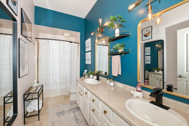 955 Dana LANE, Waukesha, WI 53189