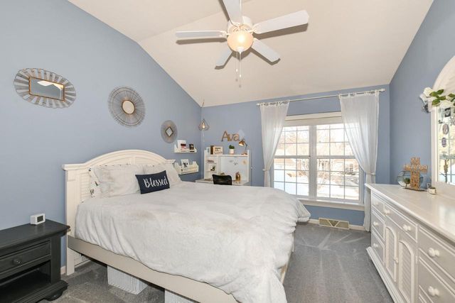 955 Dana LANE, Waukesha, WI 53189