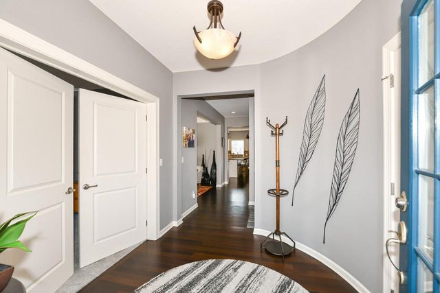 955 Dana LANE, Waukesha, WI 53189