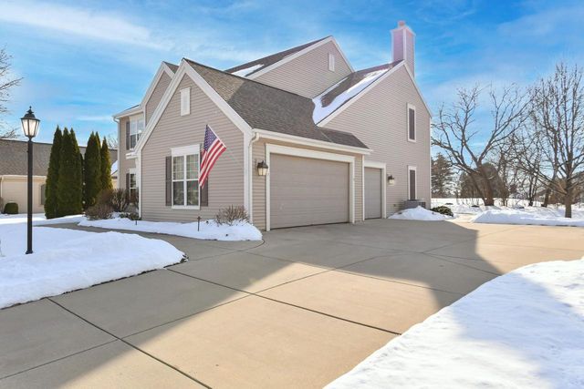 955 Dana LANE, Waukesha, WI 53189