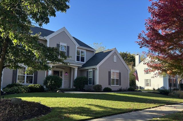 955 Dana LANE, Waukesha, WI 53189