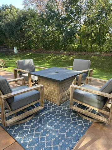 955 Dana LANE, Waukesha, WI 53189