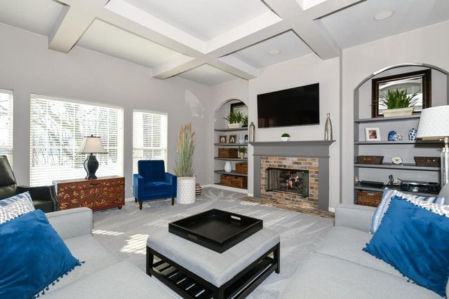 955 Dana LANE, Waukesha, WI 53189