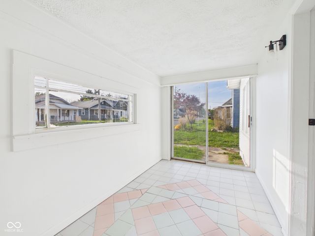 3624 Columbus Avenue, Anderson, IN 46013