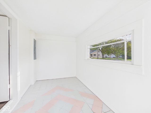 3624 Columbus Avenue, Anderson, IN 46013