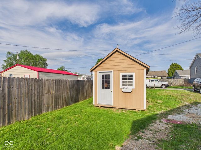 3624 Columbus Avenue, Anderson, IN 46013