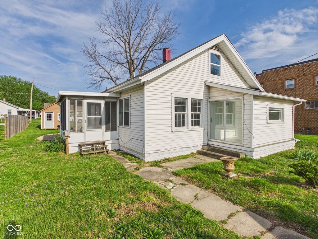 3624 Columbus Avenue, Anderson, IN 46013