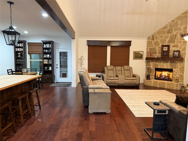 11900 Drummond Lane, Fort Worth, TX 76108