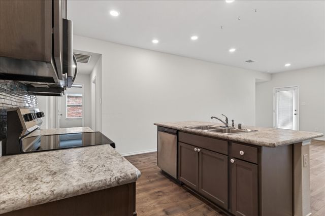 301 Samuel Street, Denton, TX 76207