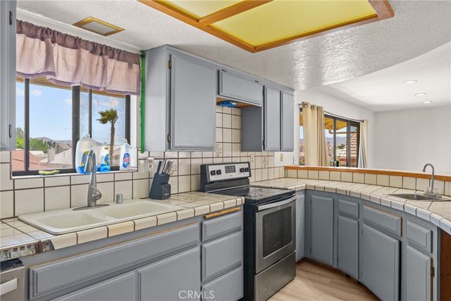 13640 Spring Valley, Victorville, CA 92395