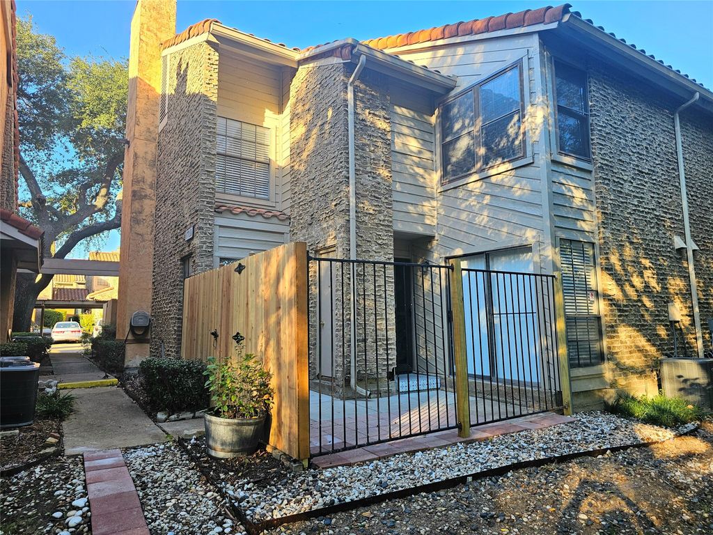 871 Dublin Drive D, Richardson, TX 75080