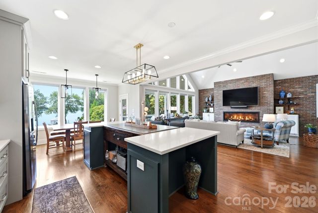 4293 Harbor Lane, Sherrills Ford, NC 28673