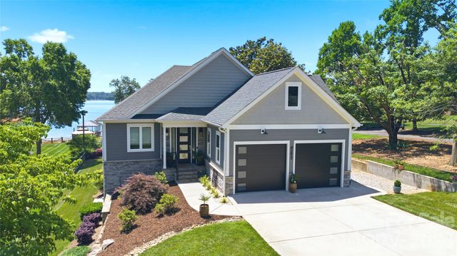 4293 Harbor Lane, Sherrills Ford, NC 28673
