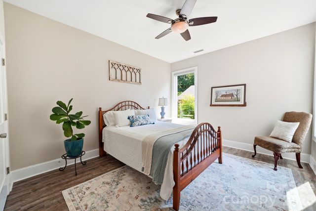4293 Harbor Lane, Sherrills Ford, NC 28673