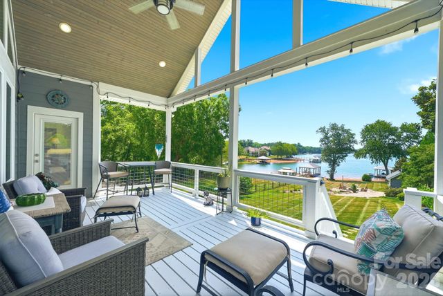 4293 Harbor Lane, Sherrills Ford, NC 28673