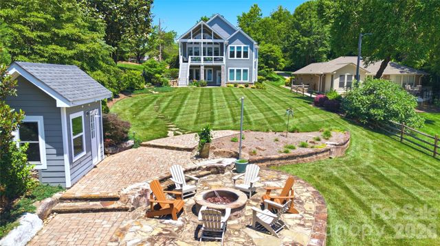 4293 Harbor Lane, Sherrills Ford, NC 28673