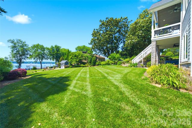 4293 Harbor Lane, Sherrills Ford, NC 28673