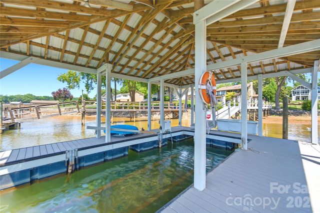 4293 Harbor Lane, Sherrills Ford, NC 28673