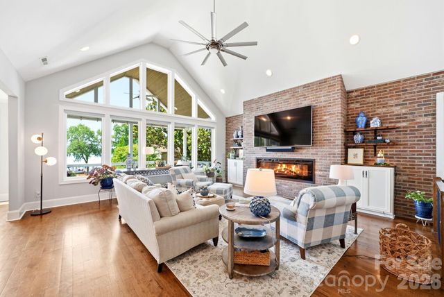 4293 Harbor Lane, Sherrills Ford, NC 28673
