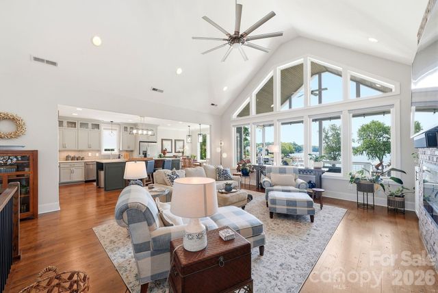 4293 Harbor Lane, Sherrills Ford, NC 28673