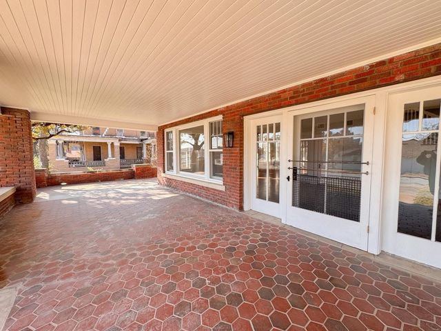 211 NW 4th Avenue, Mineral Wells, TX 76067