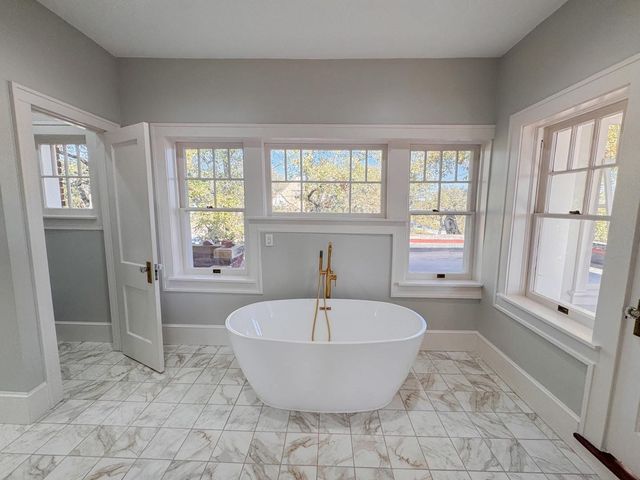 211 NW 4th Avenue, Mineral Wells, TX 76067