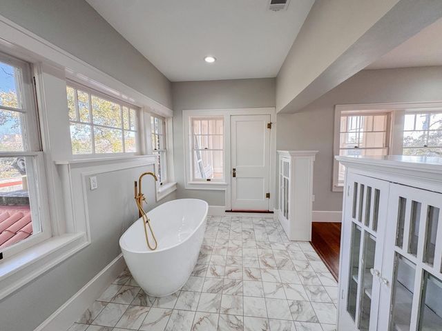 211 NW 4th Avenue, Mineral Wells, TX 76067