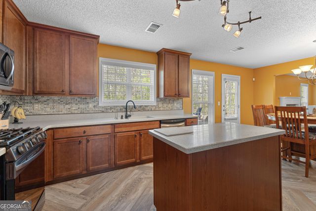 368 Yellowwood Drive, Sharpsburg, GA 30277
