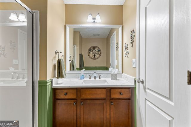 368 Yellowwood Drive, Sharpsburg, GA 30277