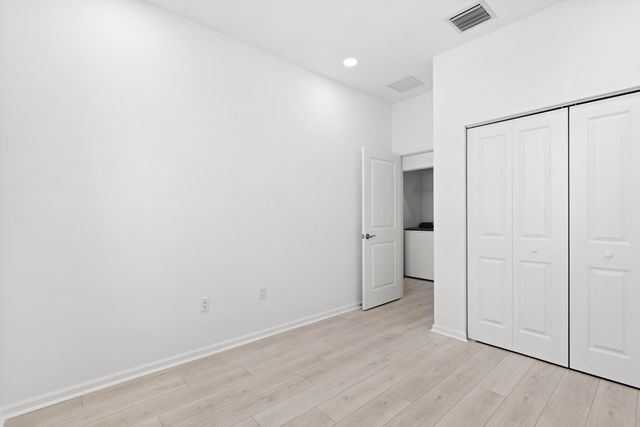 4416 Longwood Lk Square, Westlake, FL 33470