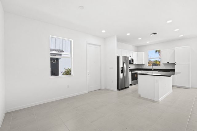 4416 Longwood Lk Square, Westlake, FL 33470