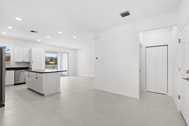 4416 Longwood Lk Square, Westlake, FL 33470