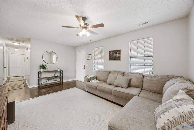 398 Little Lones Road, Huntsville, AL 35811