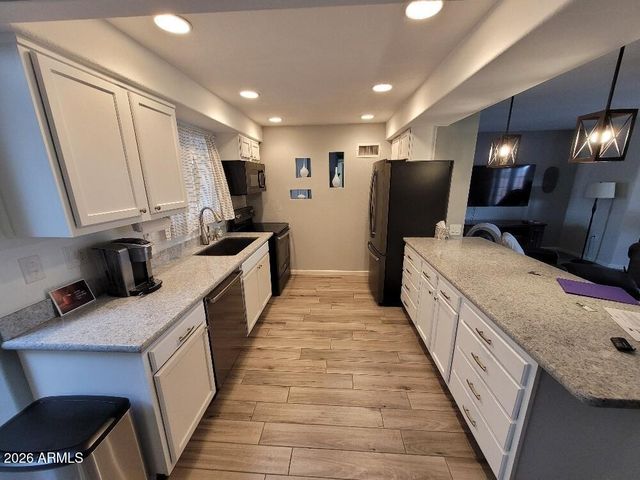 10841 W ACACIA Drive, Sun City, AZ 85373