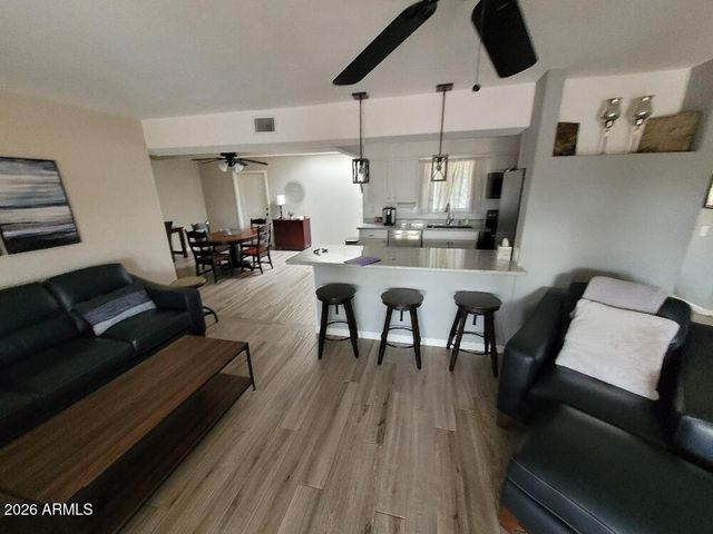 10841 W ACACIA Drive, Sun City, AZ 85373