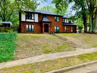 8699 CHERRY SPRING DR, Memphis, TN 38016
