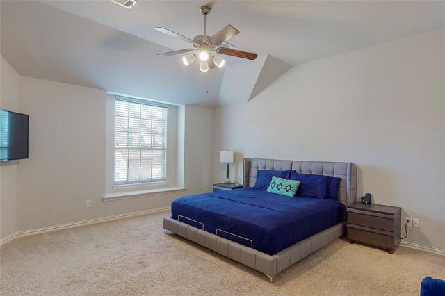 2556 Sarah Lane, Lewisville, TX 75056